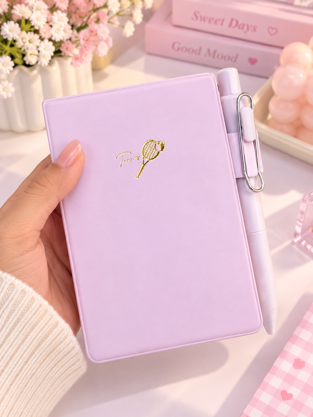 Pretty pastel note with pen