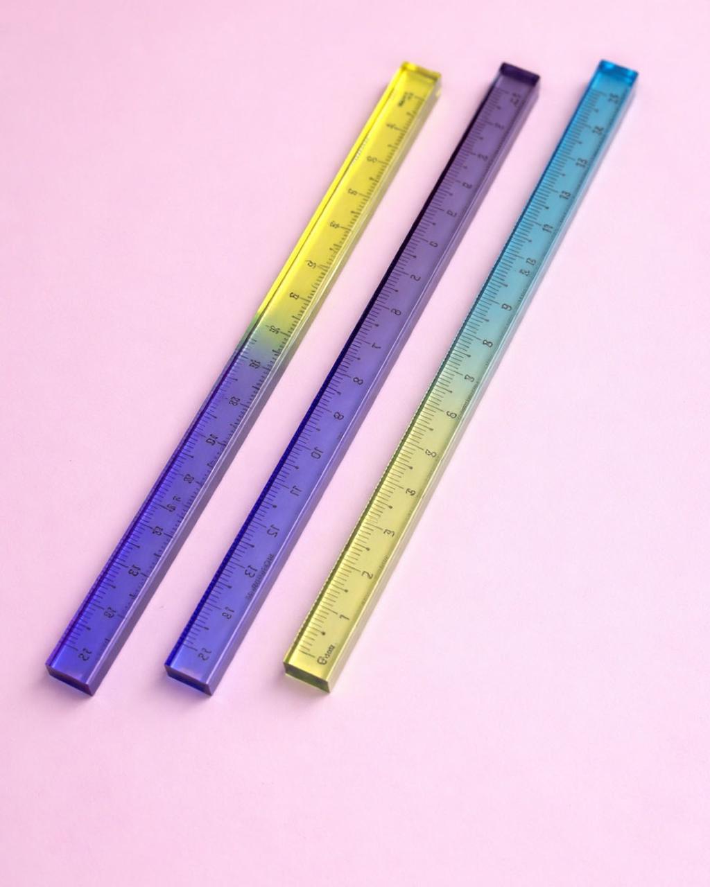 Triangular ruler 15cm