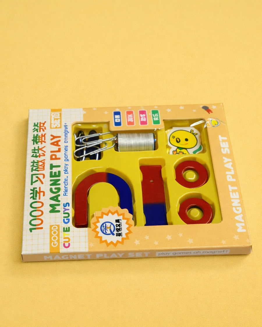 Magnetic play set