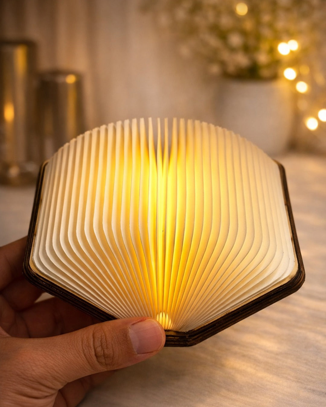 Kawaii book lamp
