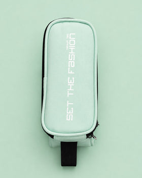 Vogue pouch