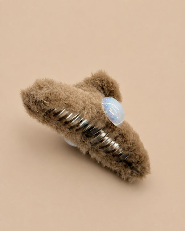 Fur claw