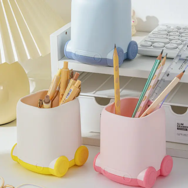 Cute car pen holder